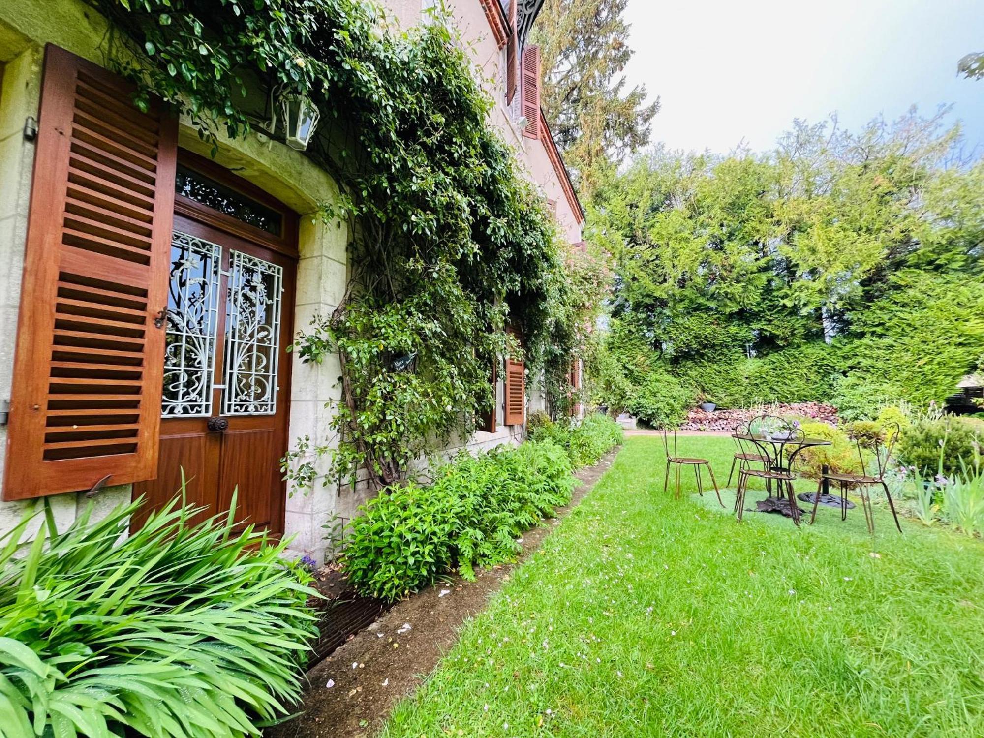 Le Buisson De La Gariole Bed & Breakfast Aubigny-sur-Nere Exterior photo